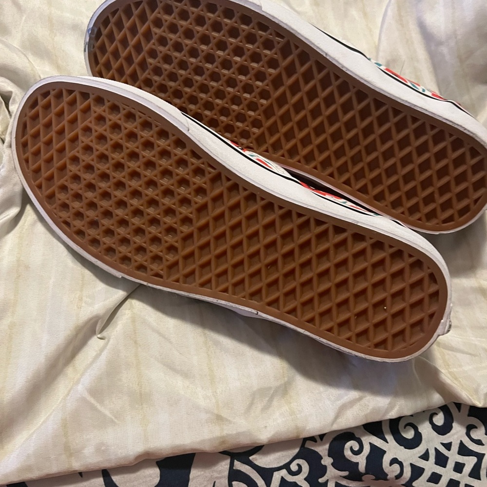 New!! Vans - image 2